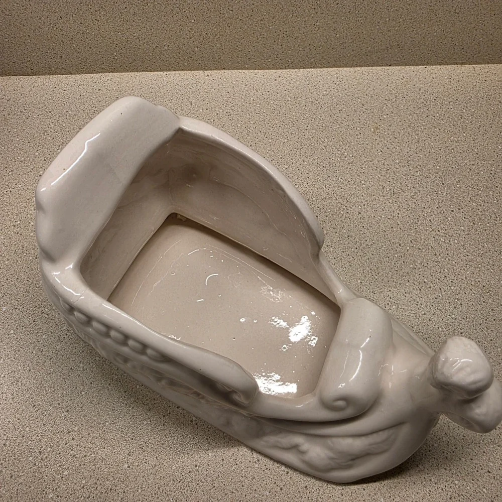 Ceramic Sleigh Planter Candy‎ Dish Medium Off-White Christmas Holiday Decor
